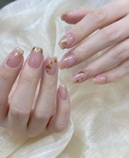 春节赚钱小生意推荐：儿童彩绘、美甲与零食干货，三大项目助你赚取节日收入