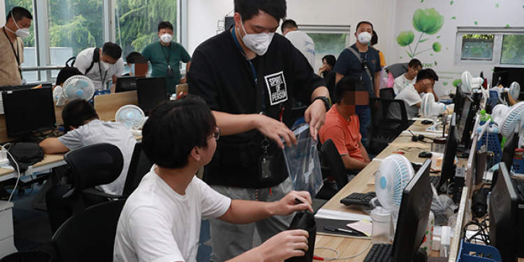 非法期货投资咨询案件_上海金山警方破获3亿涉案金额案件_期货居间人收入过10万