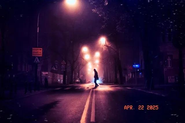 个人品牌打造赚钱_财富梦想实现方法_广告推广注册赚钱