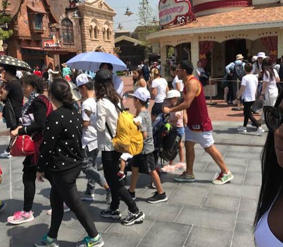 特维斯加盟申花原因分析 _上海申花特维斯表现_德罗巴中超转会申花赚钱了吗