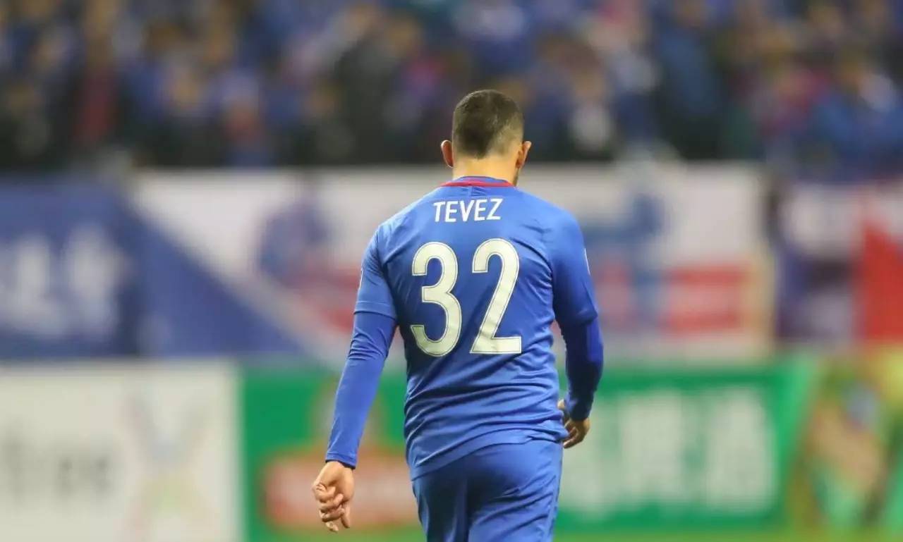 特维斯加盟申花原因分析 _上海申花特维斯表现_德罗巴中超转会申花赚钱了吗