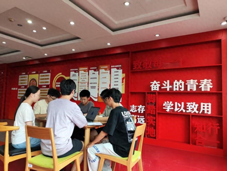 诚信教育AI技术深度融合_大学生诚信贷款演讲稿_首都大学生诚信演讲暨AI实操能力比赛
