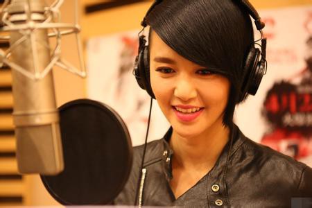 娱乐圈演员身价暴涨_赵薇马云炒股_明星商业头脑投资理财