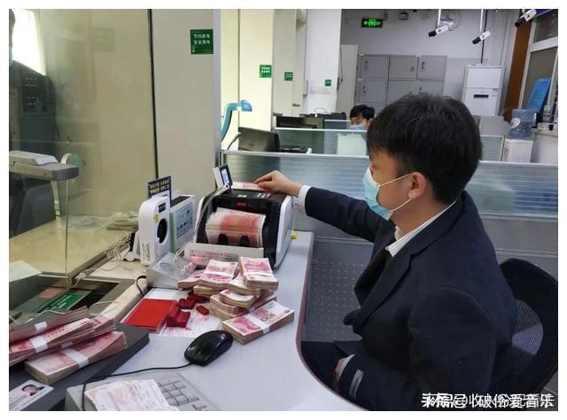 家庭存款金字塔_不同阶层存款分布_理财金字塔告诉我们