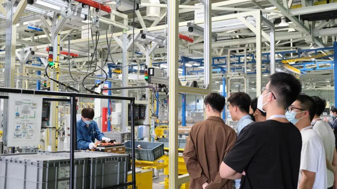 牛市A股投资热潮_炒股装备外设市场分析_炒股的电脑2个显示器