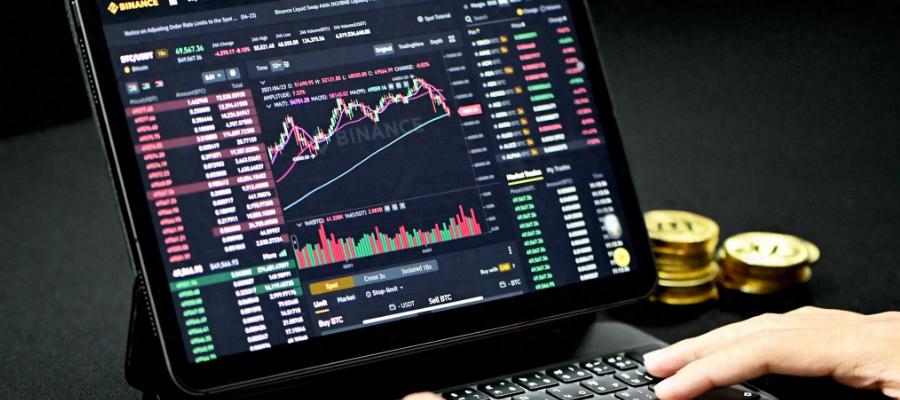 腾讯元器股票分析助手_炒股手机软件可编程_金融投资者智能分析工具